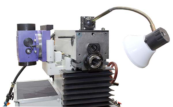 Фото широкоуніверсального фрезерного верстата ВМ-130